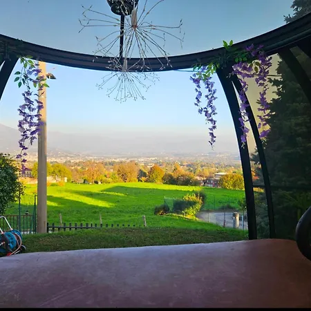 לינה וארוחת בוקר Margot Albavilla